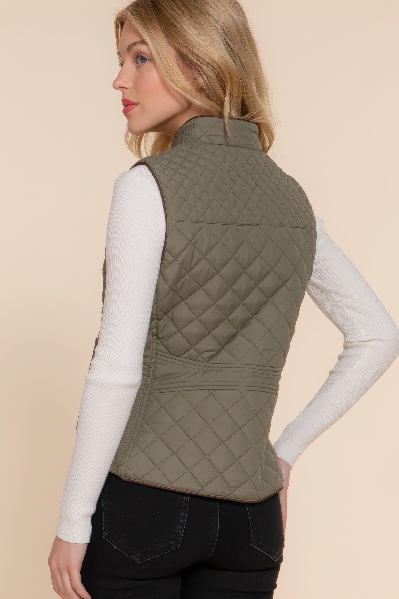 suede piping quilted padding vest